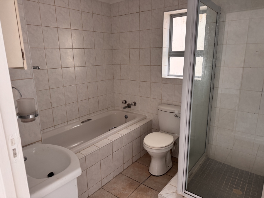 2 Bedroom Property for Sale in Hartenbos Central Western Cape